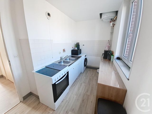 Appartement à louer - 2 pièces - 63.07 m2 - FECAMP - 76 - HAUTE-NORMANDIE - Century 21 Accore