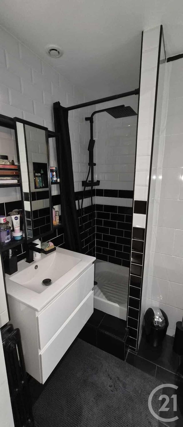 Appartement F1 à louer - 1 pièce - 27.86 m2 - FECAMP - 76 - HAUTE-NORMANDIE - Century 21 Accore