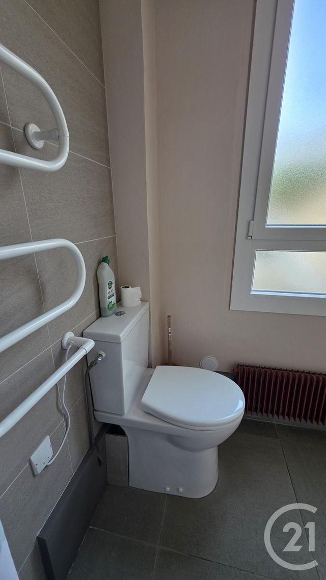 Appartement Studio à louer - 1 pièce - 35.45 m2 - FECAMP - 76 - HAUTE-NORMANDIE - Century 21 Accore