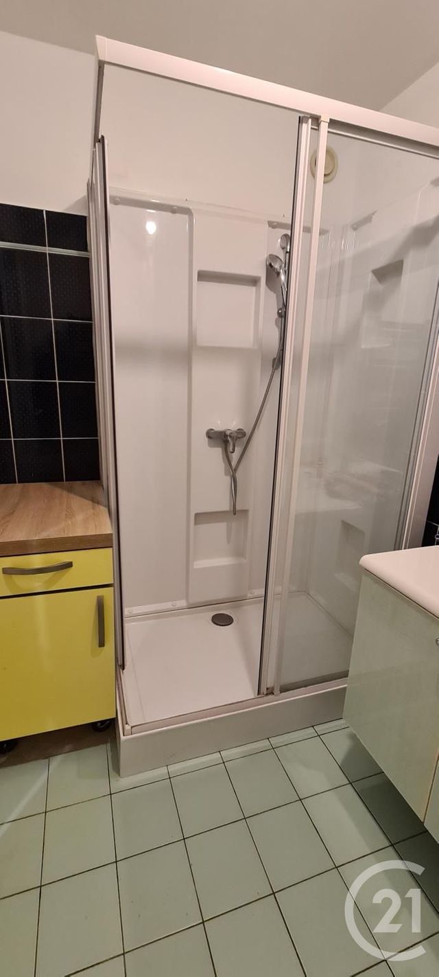Appartement F3 bis à louer - 3 pièces - 79.58 m2 - FECAMP - 76 - HAUTE-NORMANDIE - Century 21 Accore