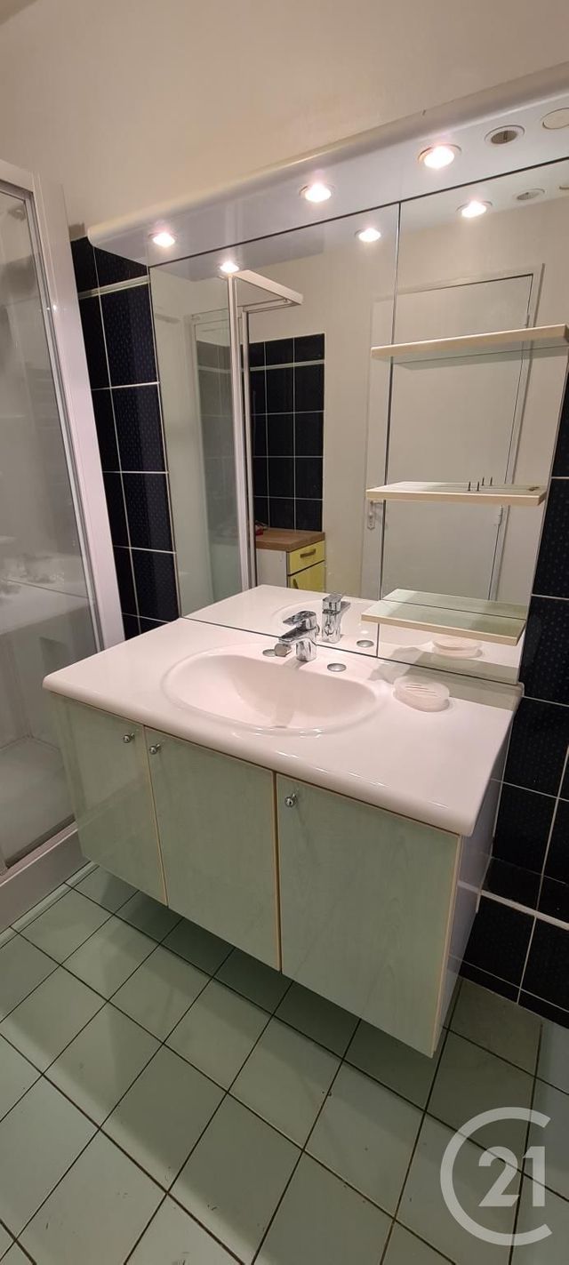Appartement F3 bis à louer - 3 pièces - 79.58 m2 - FECAMP - 76 - HAUTE-NORMANDIE - Century 21 Accore