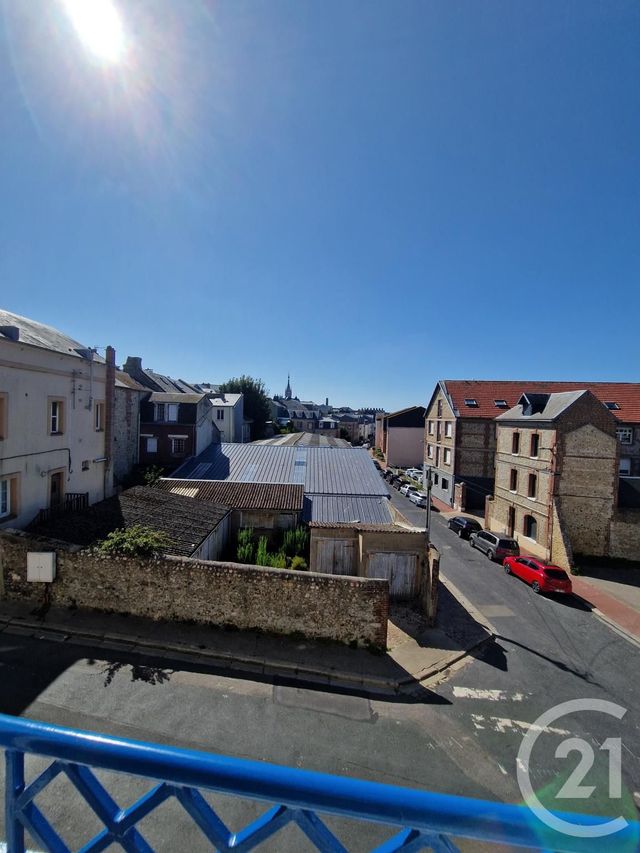 Appartement F3 à louer - 3 pièces - 49.9 m2 - FECAMP - 76 - HAUTE-NORMANDIE - Century 21 Accore