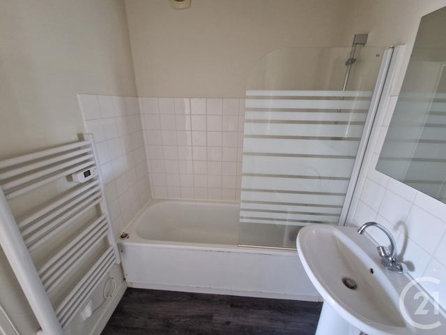 Appartement F3 à louer - 3 pièces - 49.9 m2 - FECAMP - 76 - HAUTE-NORMANDIE - Century 21 Accore