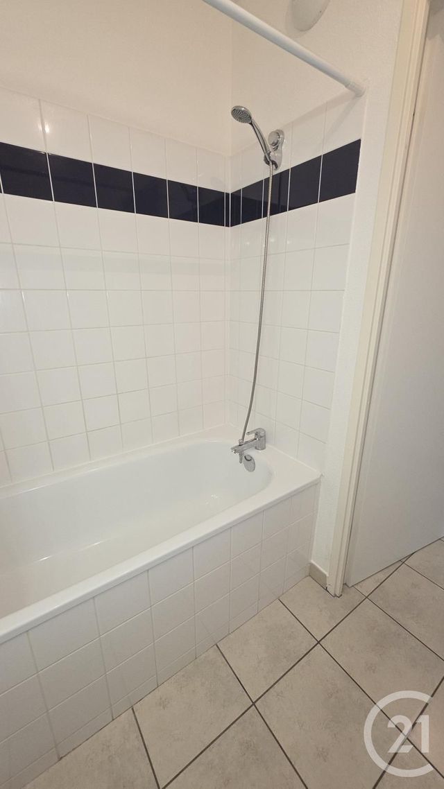 Appartement F2 à louer - 2 pièces - 48.0 m2 - FECAMP - 76 - HAUTE-NORMANDIE - Century 21 Accore