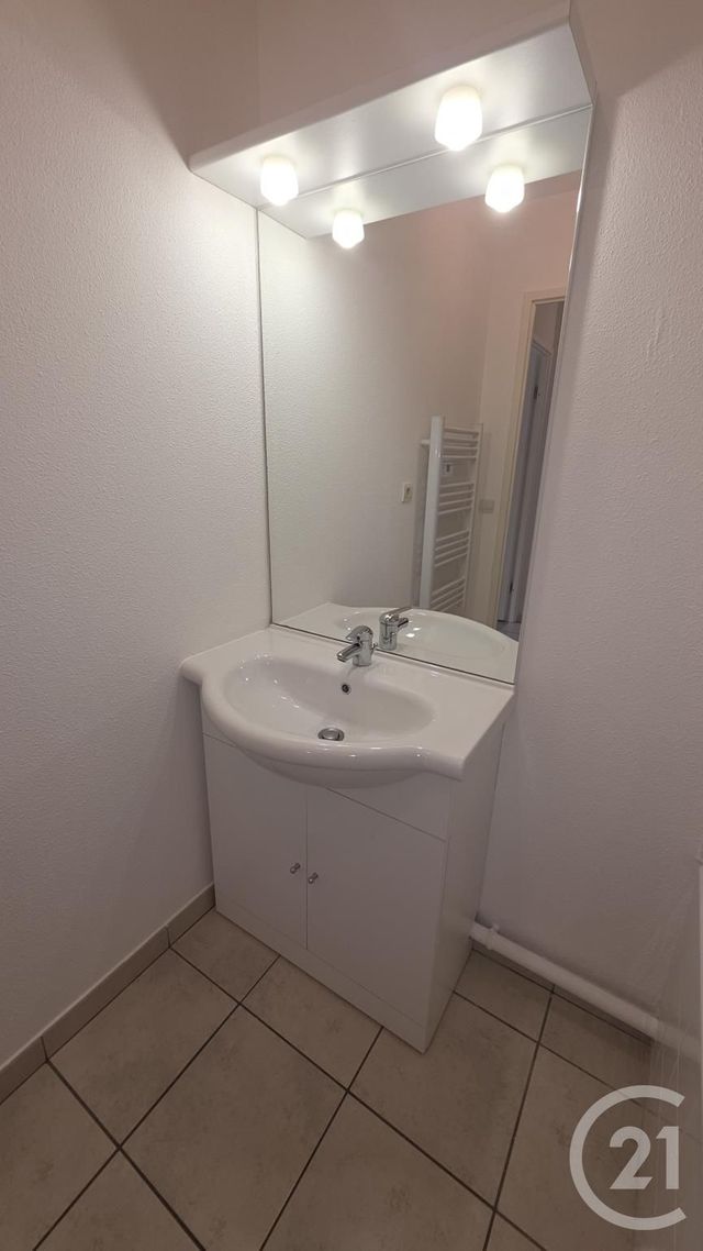 Appartement F2 à louer - 2 pièces - 48.0 m2 - FECAMP - 76 - HAUTE-NORMANDIE - Century 21 Accore