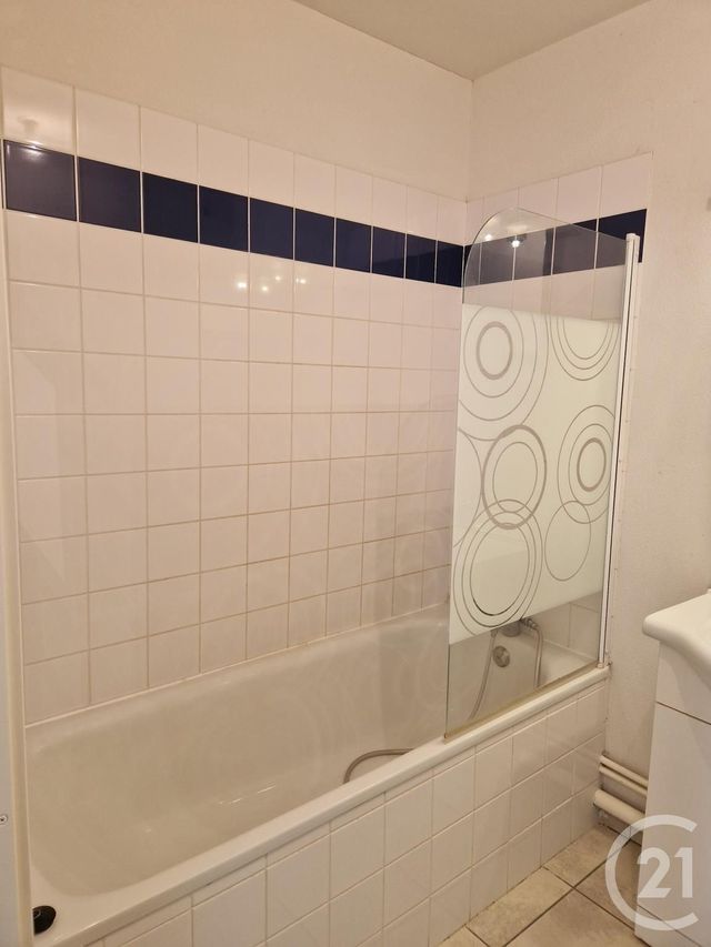 Appartement à louer - 2 pièces - 55.24 m2 - FECAMP - 76 - HAUTE-NORMANDIE - Century 21 Accore