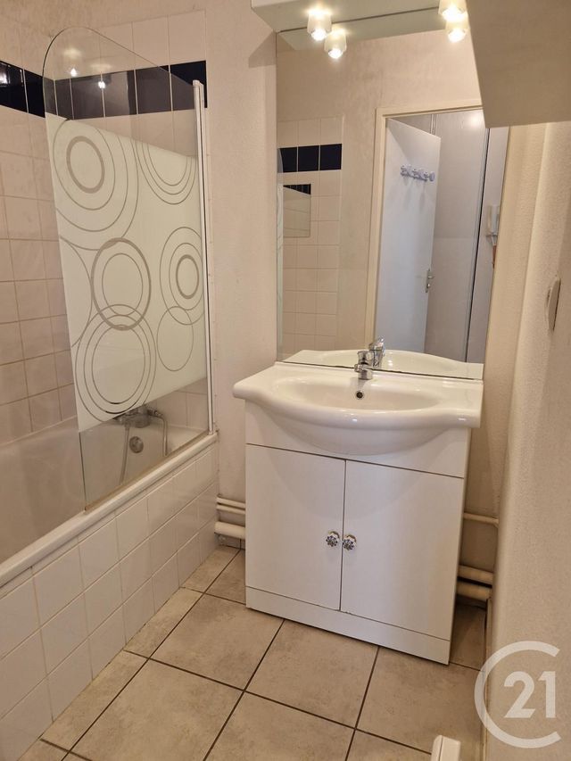 Appartement à louer - 2 pièces - 55.24 m2 - FECAMP - 76 - HAUTE-NORMANDIE - Century 21 Accore