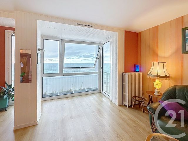 Appartement F3 à vendre - 3 pièces - 70.8 m2 - FECAMP - 76 - HAUTE-NORMANDIE - Century 21 Accore