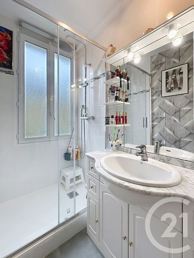 Appartement F3 à vendre - 3 pièces - 70.8 m2 - FECAMP - 76 - HAUTE-NORMANDIE - Century 21 Accore