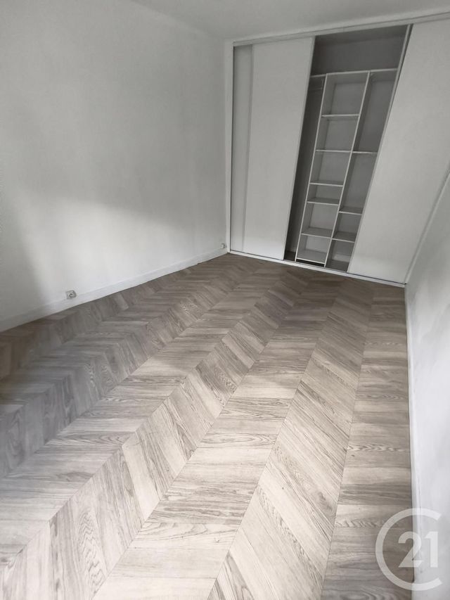 Appartement à louer - 2 pièces - 45.99 m2 - VALMONT - 76 - HAUTE-NORMANDIE - Century 21 Accore