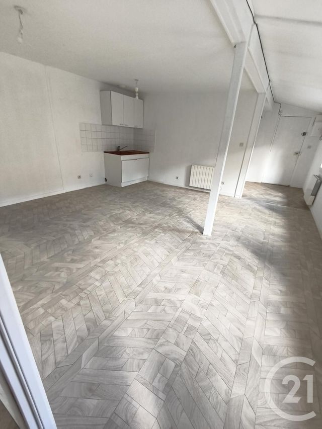 Appartement à louer - 2 pièces - 45.99 m2 - VALMONT - 76 - HAUTE-NORMANDIE - Century 21 Accore